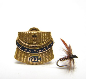 The NASAC (National Association of Scientific Angling Clubs) Was Formed In 1907 And Changed Their Name To The NAACC (National Association of Angling and Casting Clubs). This Tiny 14K Gold Pin Is Just .5" Wide ...That Is A #25 Fly !